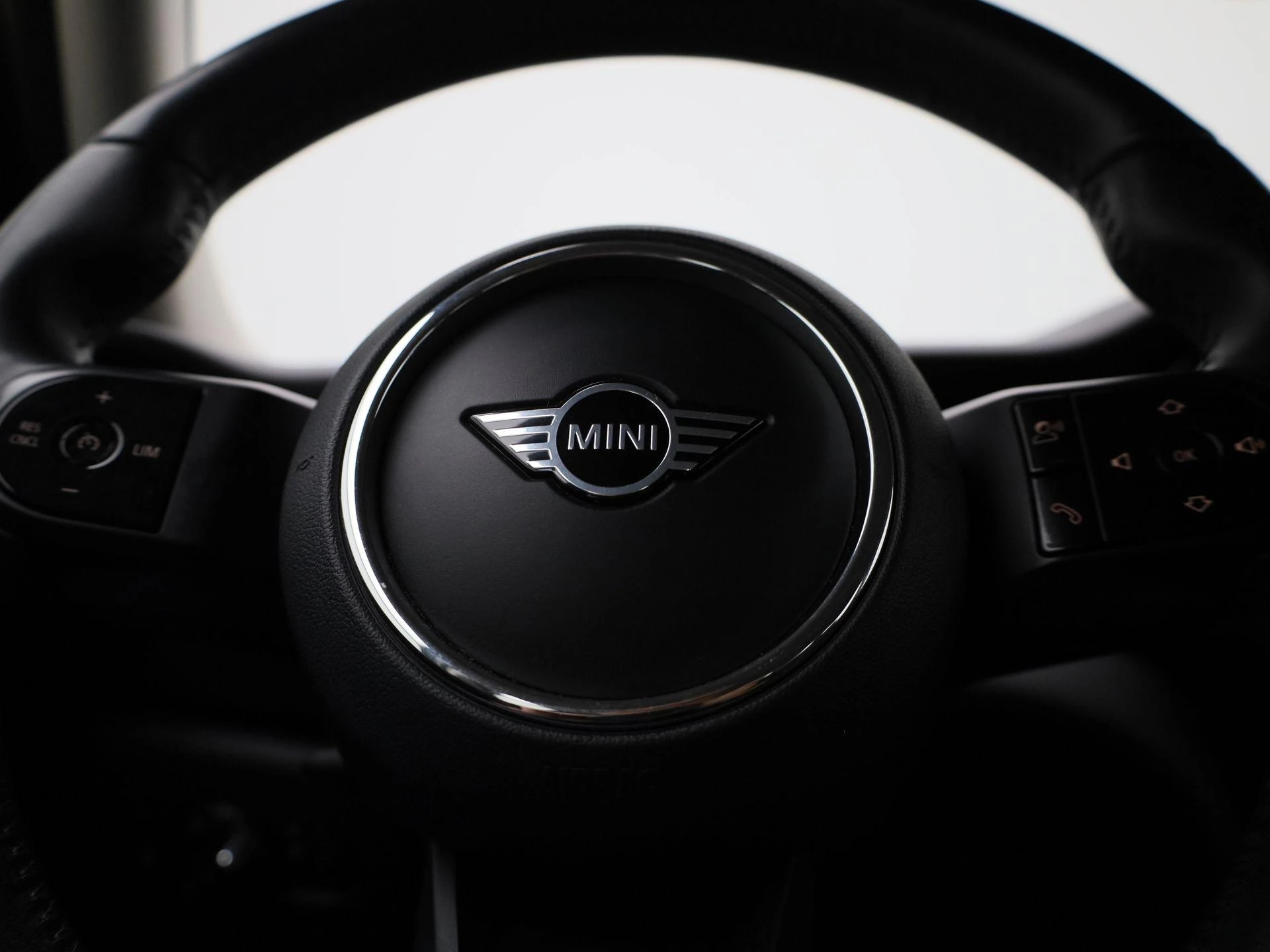 MINI-One-image-25