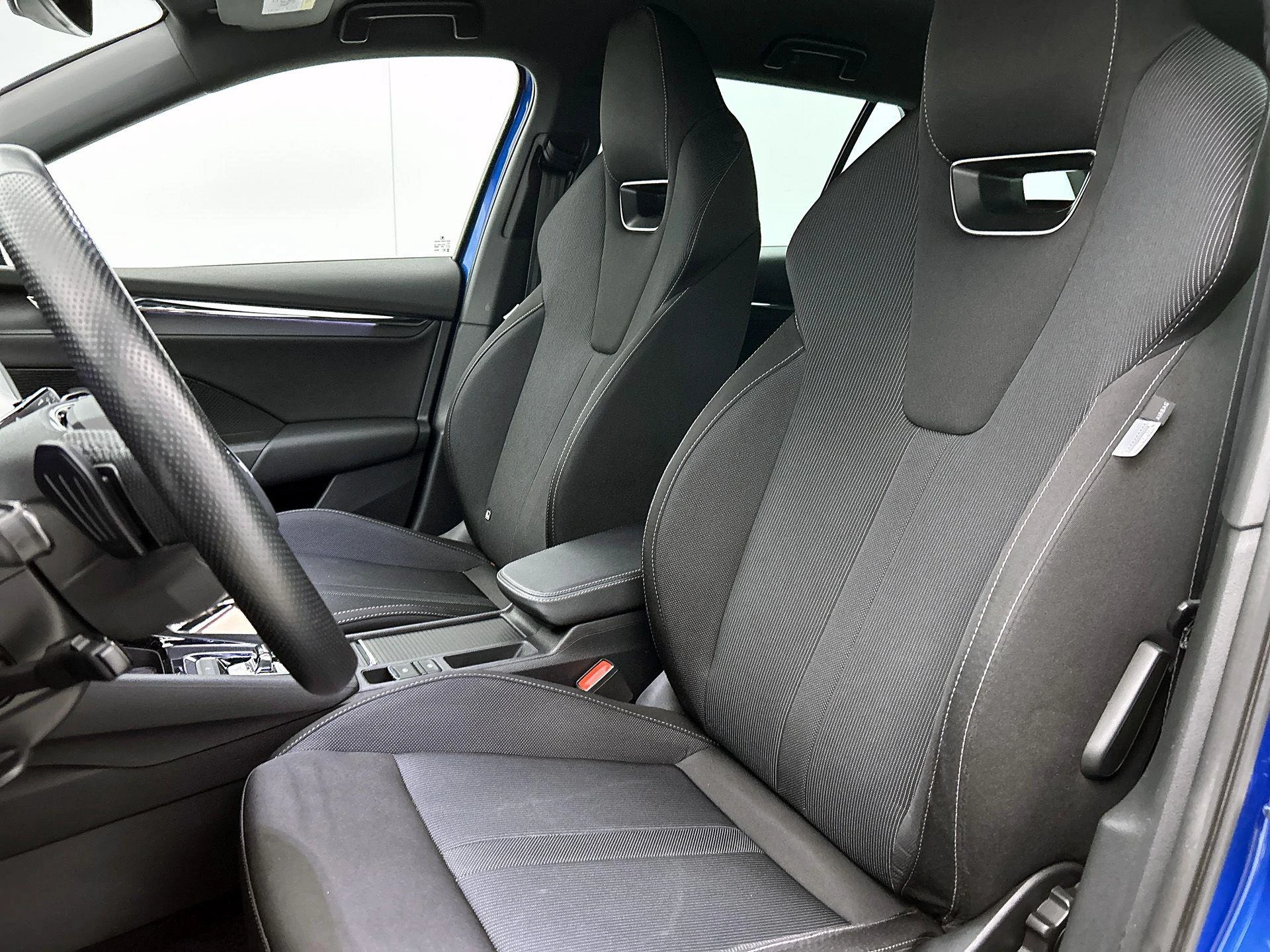 Škoda Octavia Combi 1.5 e-TSI Sport Business