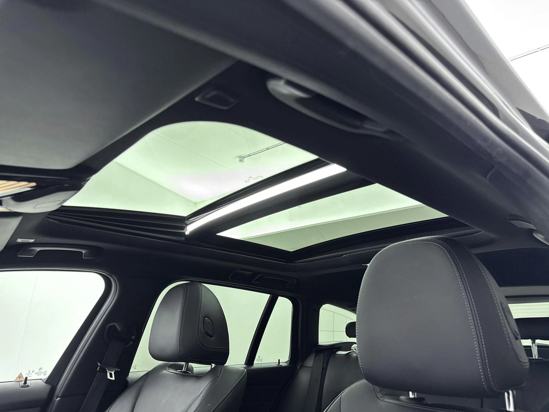 BMW-3 Serie-image-19