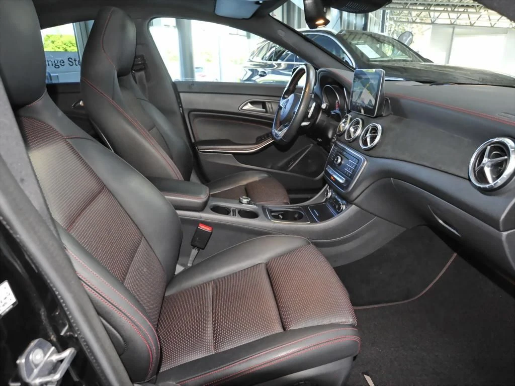 Mercedes-Benz-CLA 250-image-10