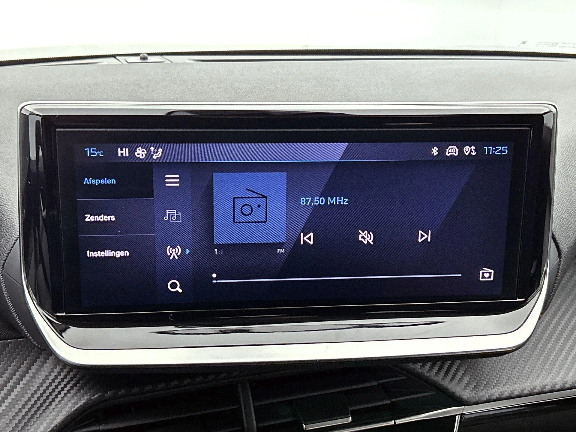Peugeot-208-image-14