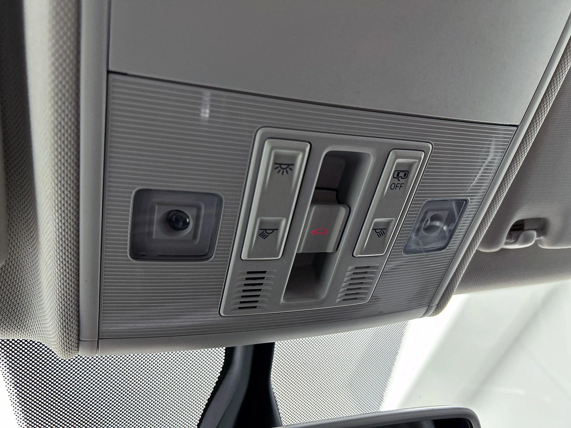 Volkswagen-Polo-image-10