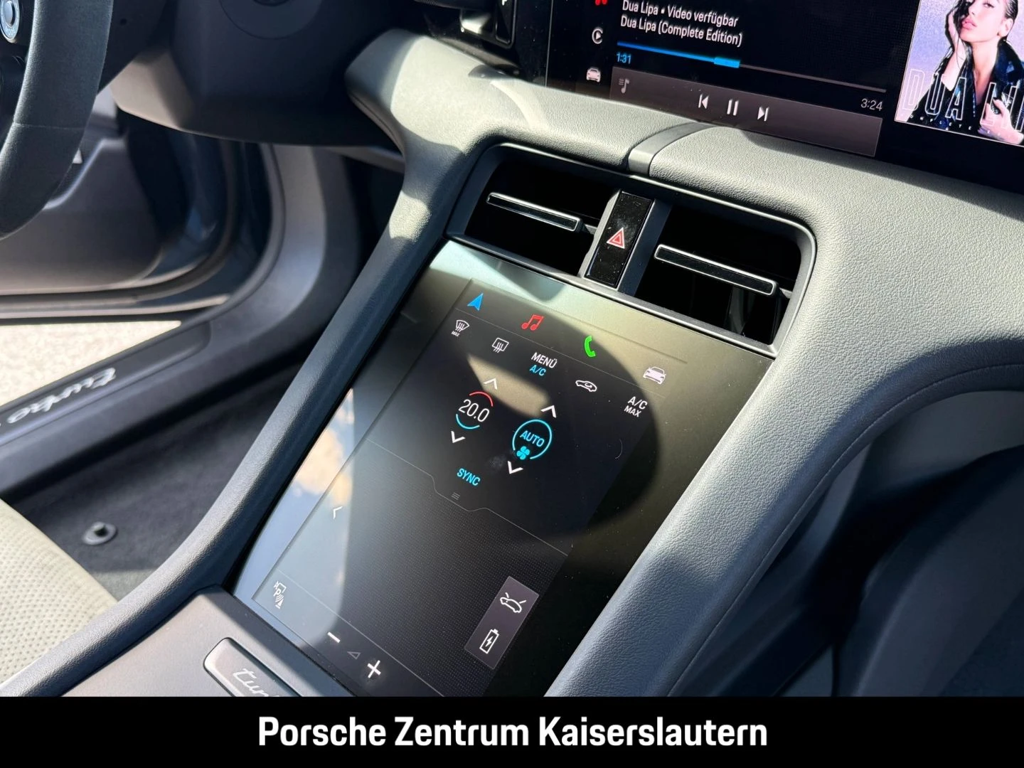 Porsche-Taycan-image-34