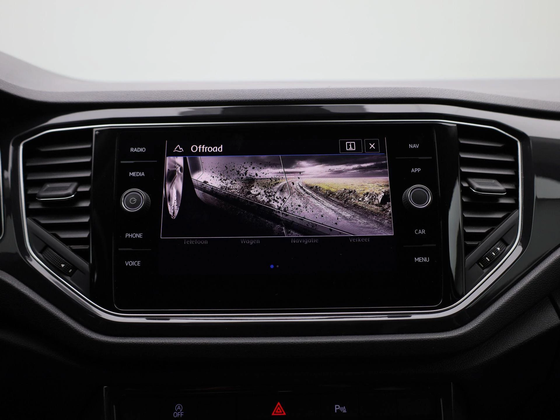 Volkswagen-T-Roc-image-26