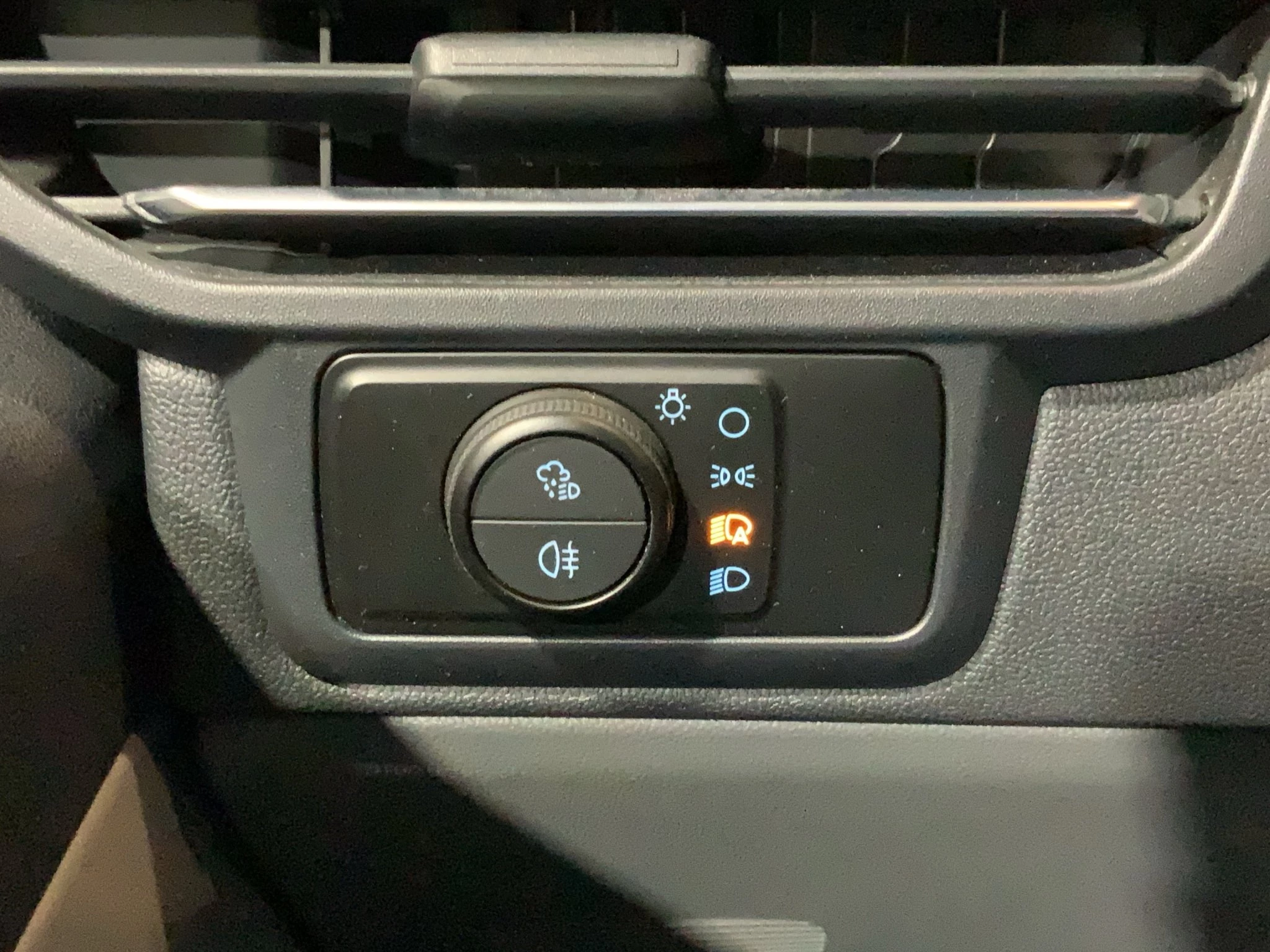 Ford-Transit Custom-image-17