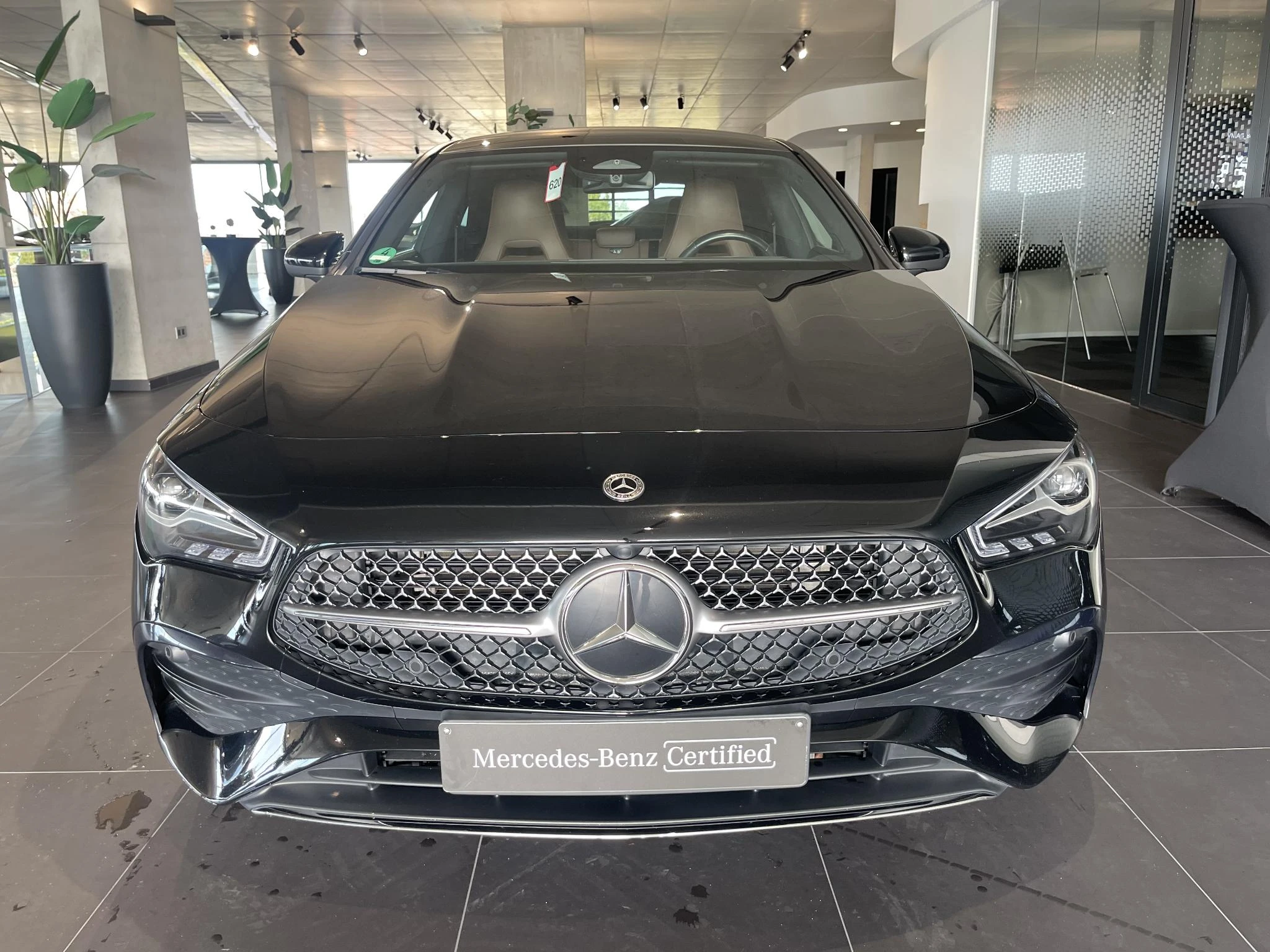 Mercedes-Benz-CLA-image-1