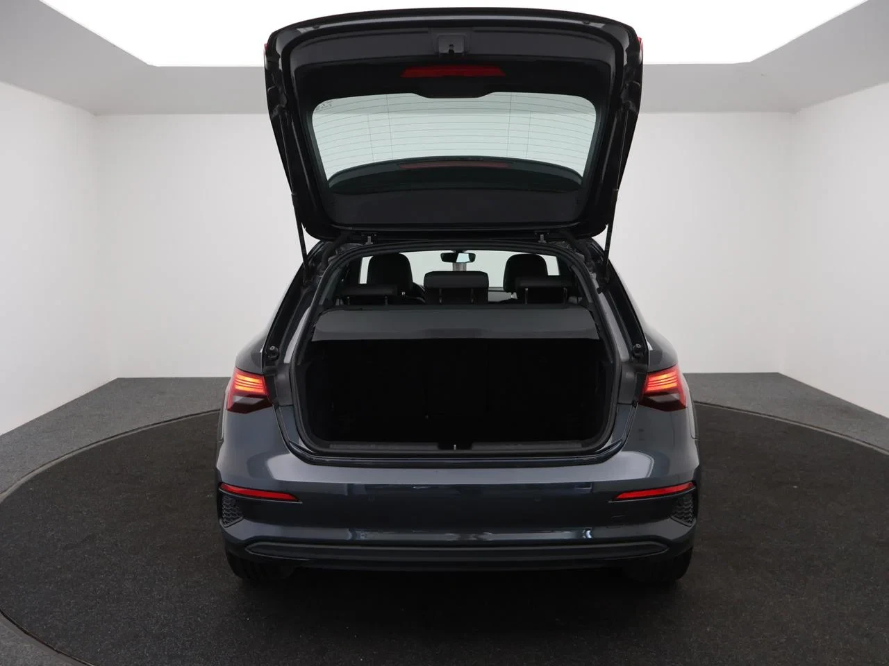 Audi A3 Sportback Audi A3 Sportback 30TFSI 110PK *AUTOMAAT*VIRTUAL COCKPIT*PDC*CRUISE*LEDER*NAVI*APP-CONNECT*KEYLESS GO*...*
