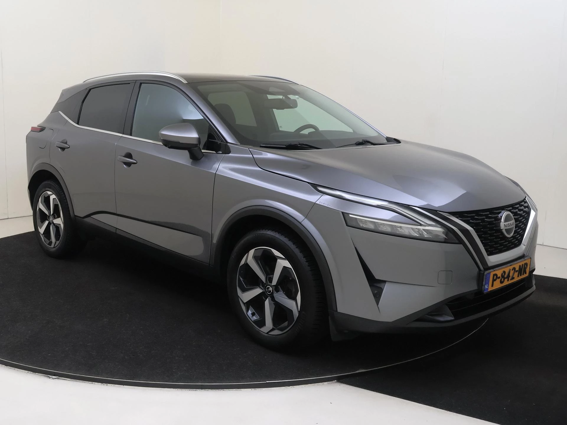 Nissan-QASHQAI-image-1