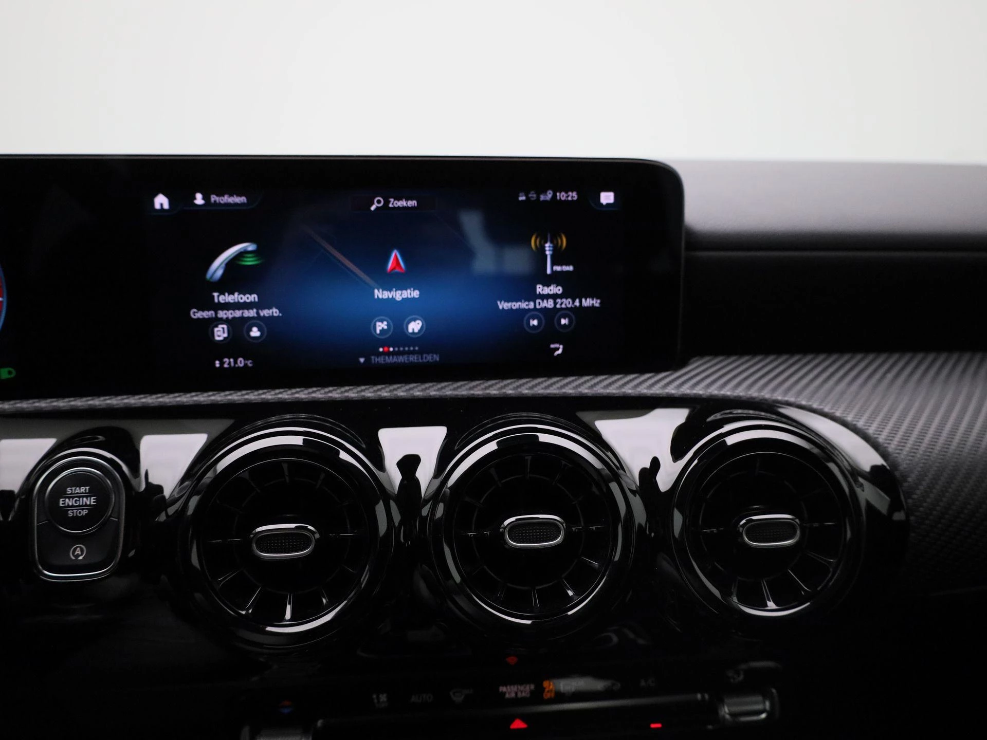 Mercedes-Benz-A-Klasse-image-13