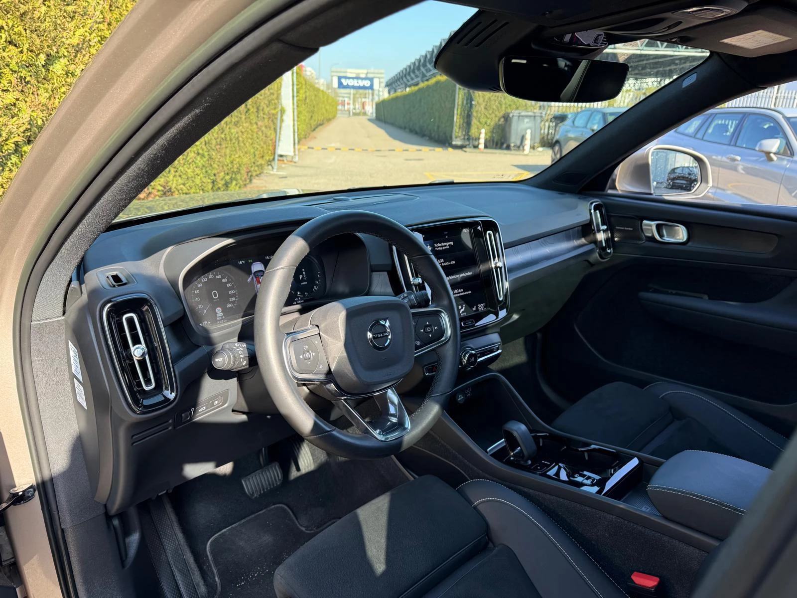 Volvo-XC40-image-18