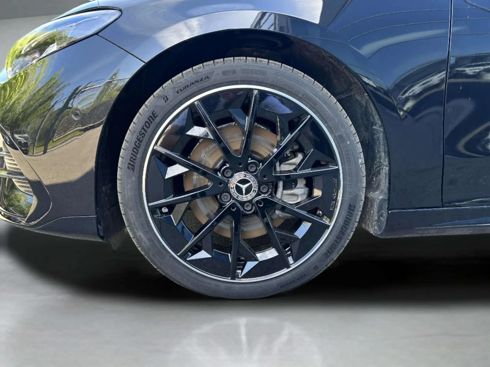 Mercedes-Benz-CLA-image-8