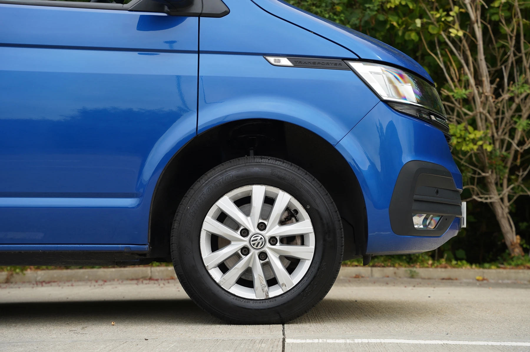 Volkswagen-Transporter-image-40