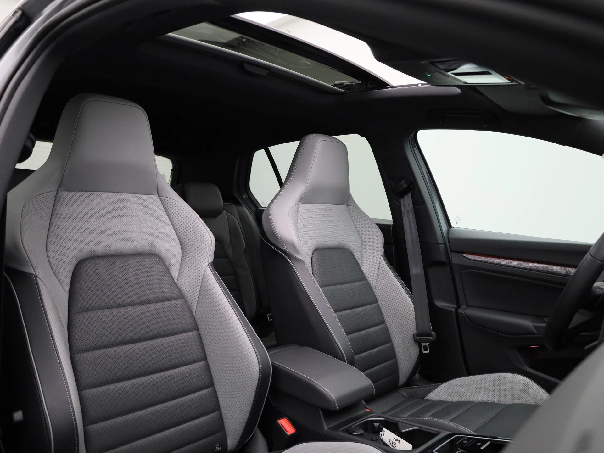 Volkswagen Golf 1.5 eHybrid GTE 272 PK|