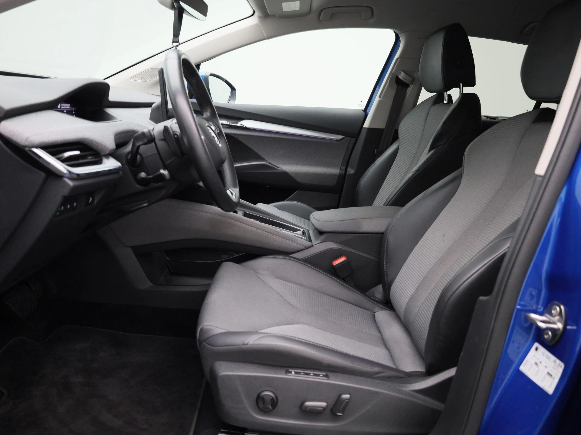 Škoda-Enyaq iV-image-10