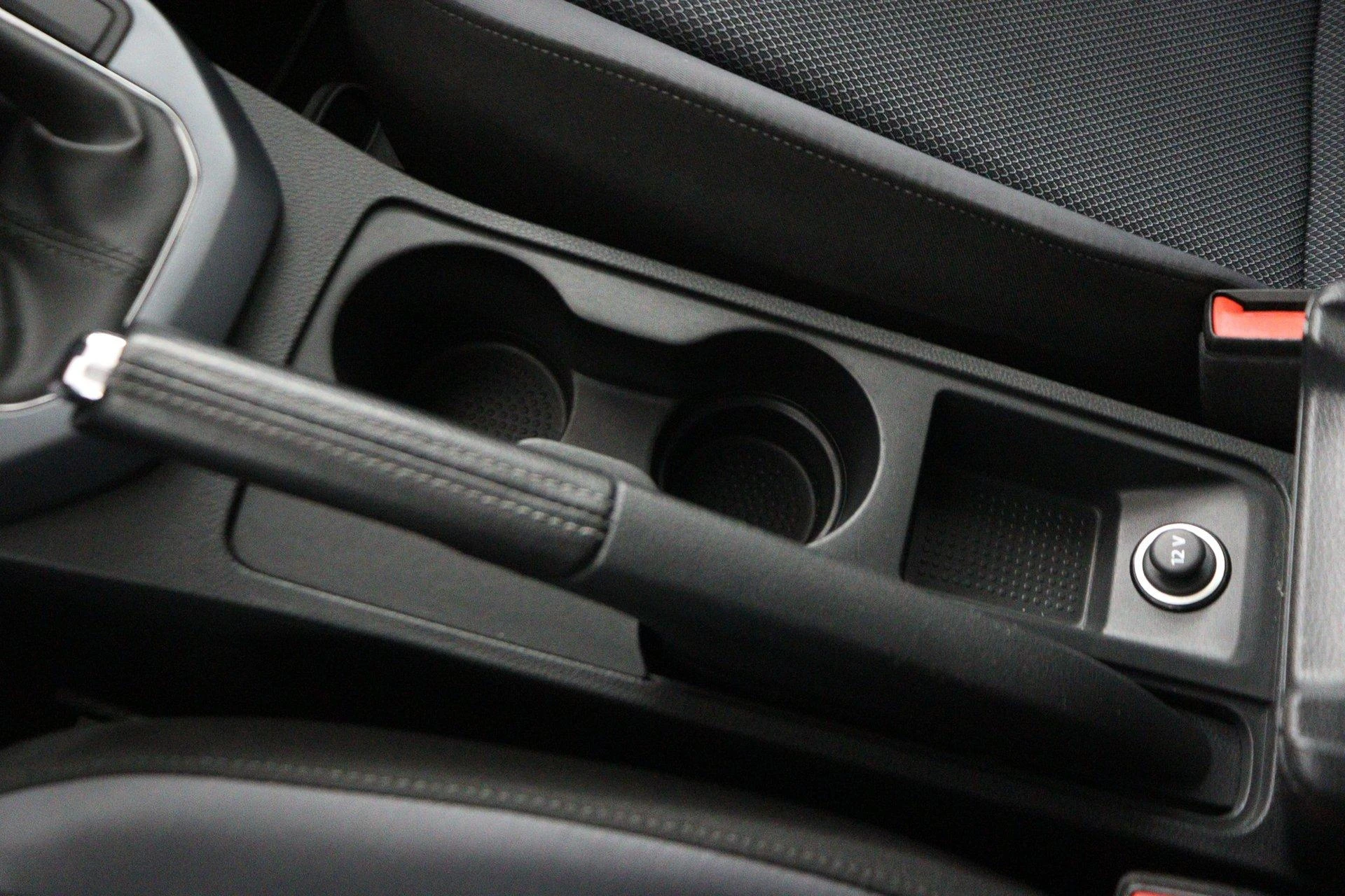 SEAT-Arona-image-50