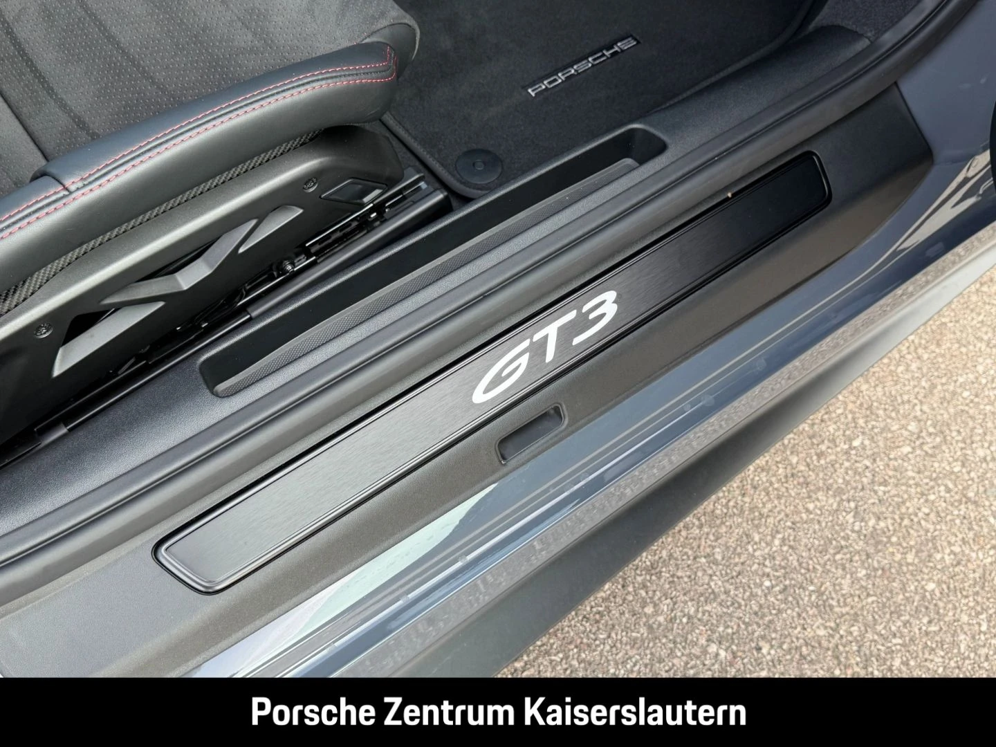 Porsche-911-image-28