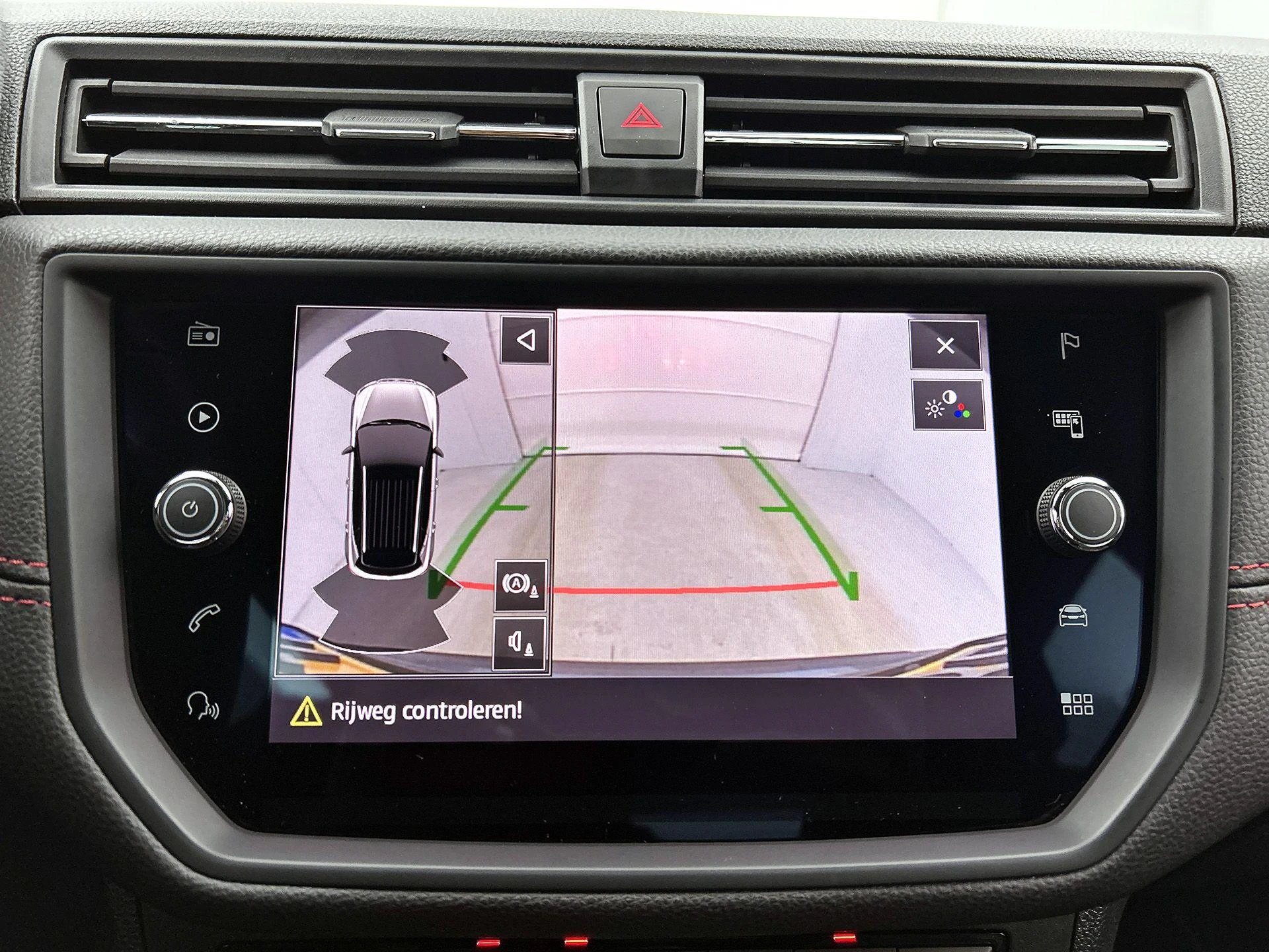 SEAT-Arona-image-11