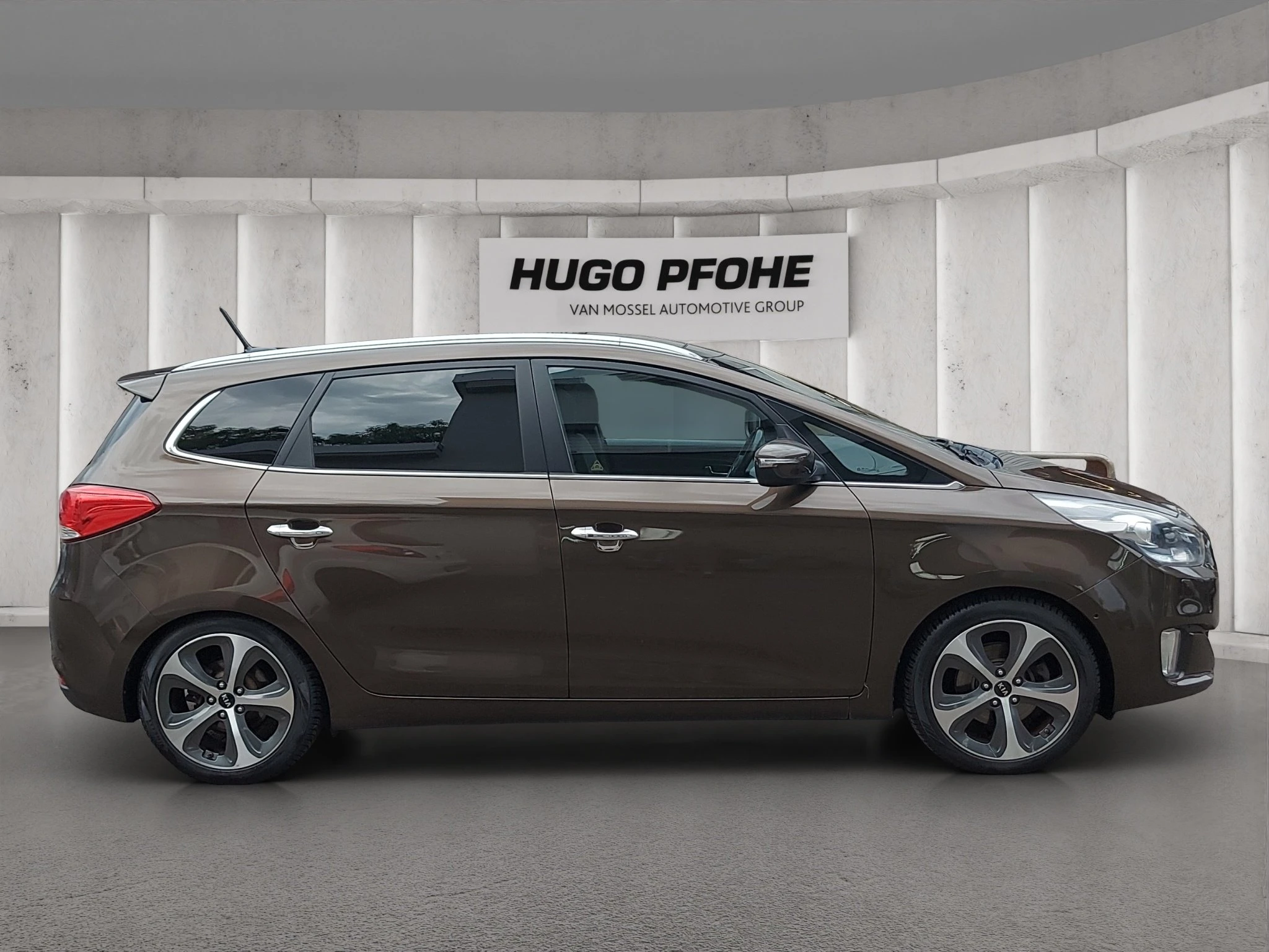 Kia-Carens-image-5