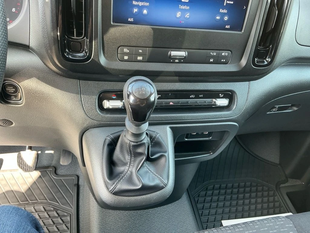 Mercedes-Benz-Vito 116-image-15