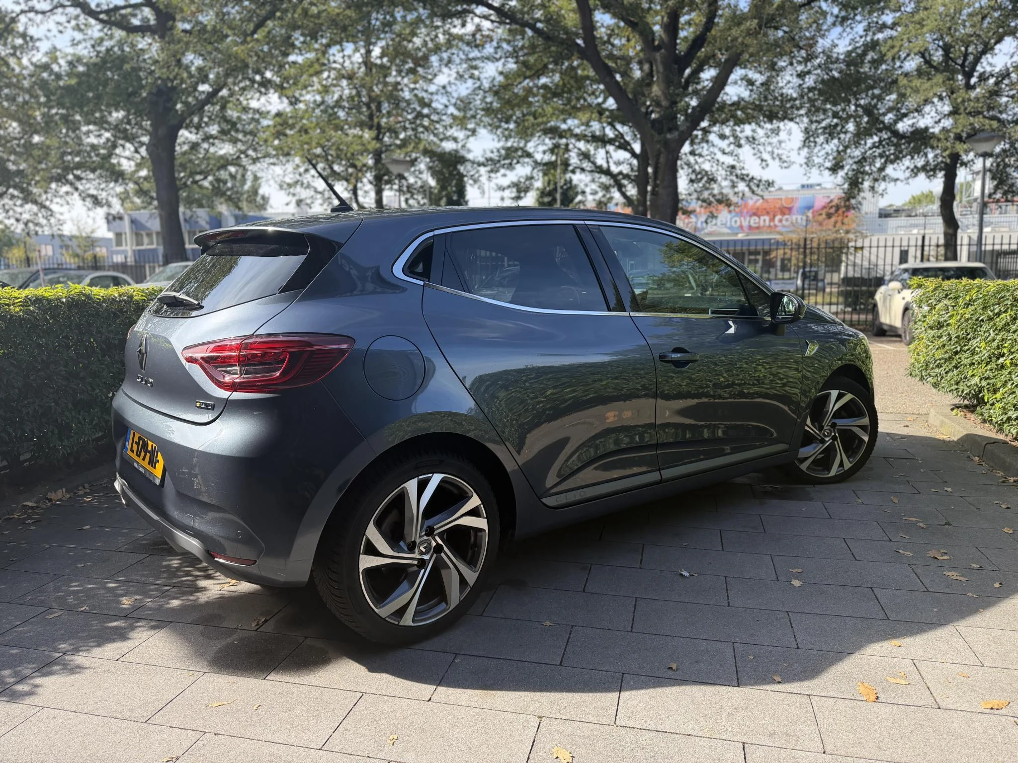 Renault-Clio-image-1