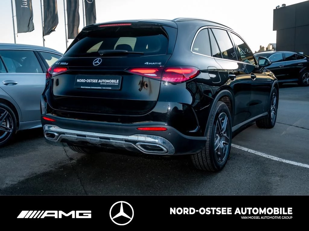 Mercedes-Benz GLC 300 d 4M AMG DISTRONIC AHK KEYLESS SHZ MBUX AMG LineX254 GLC 300 d 4M AMG DISTRONIC AHK KEYLESS SHZ MBUX AMG Line