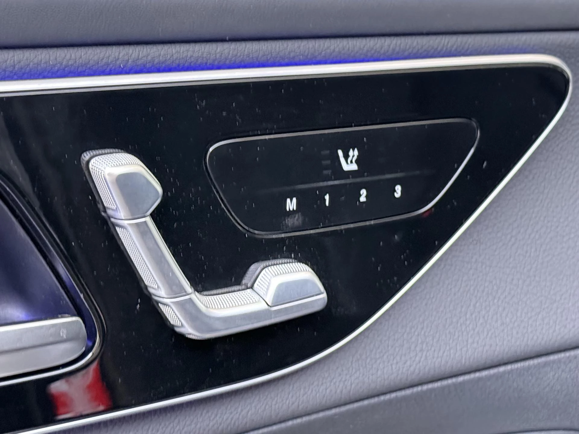 Mercedes-Benz-GLC-image-24