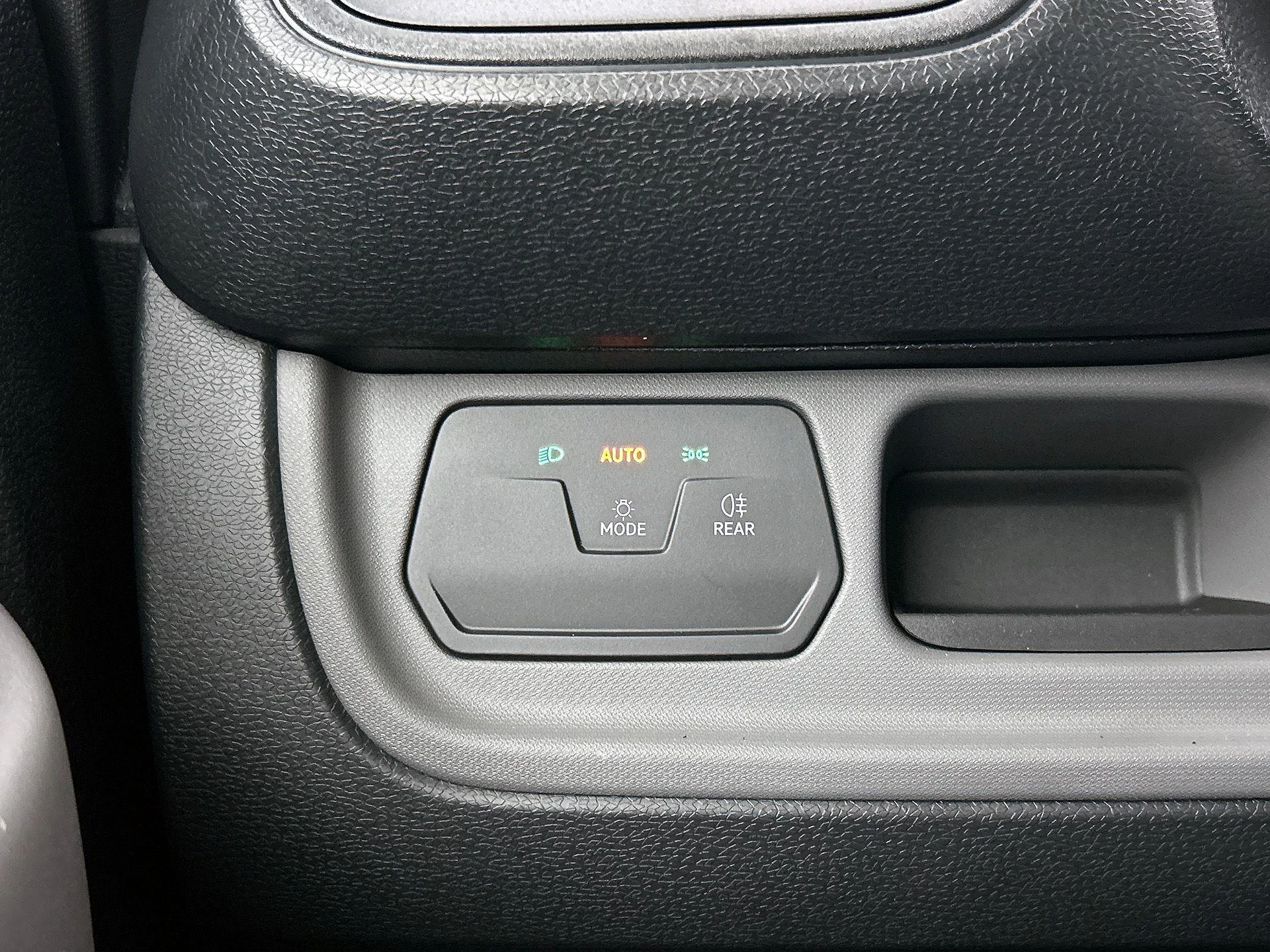 Volkswagen-ID. Buzz Cargo-image-22