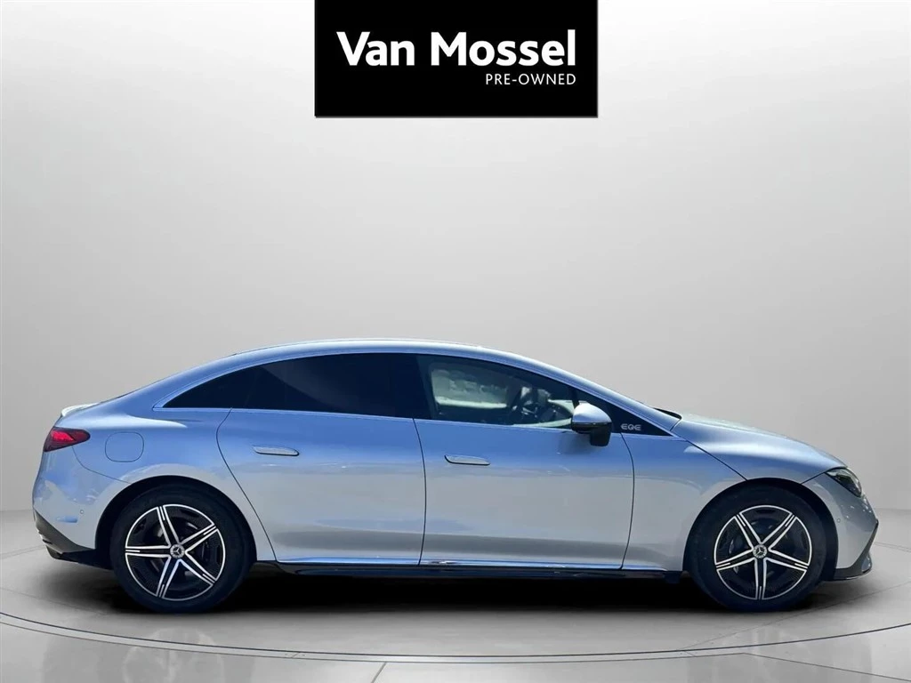 Mercedes-Benz-EQE-image-3