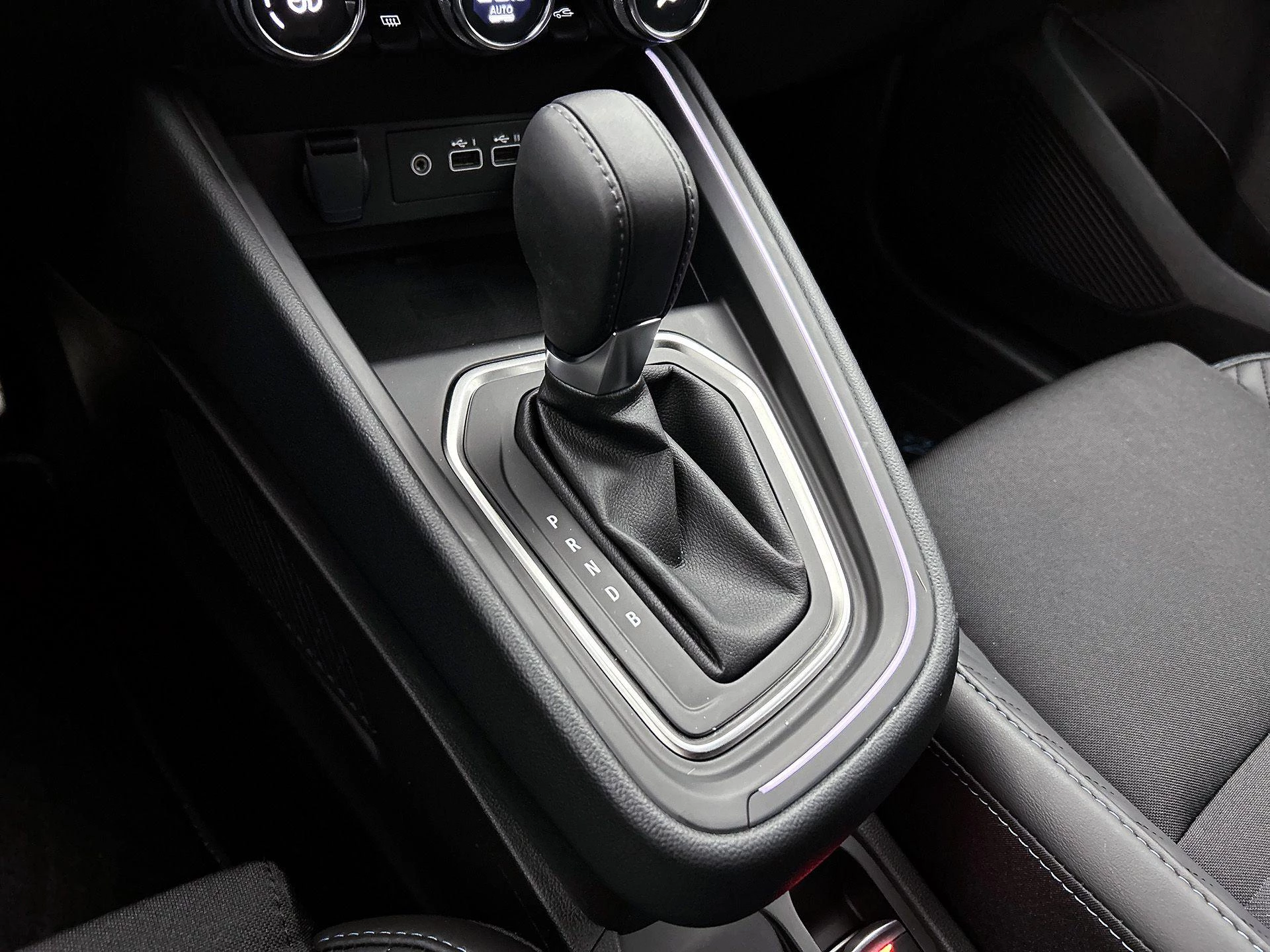 Renault-Clio-image-32