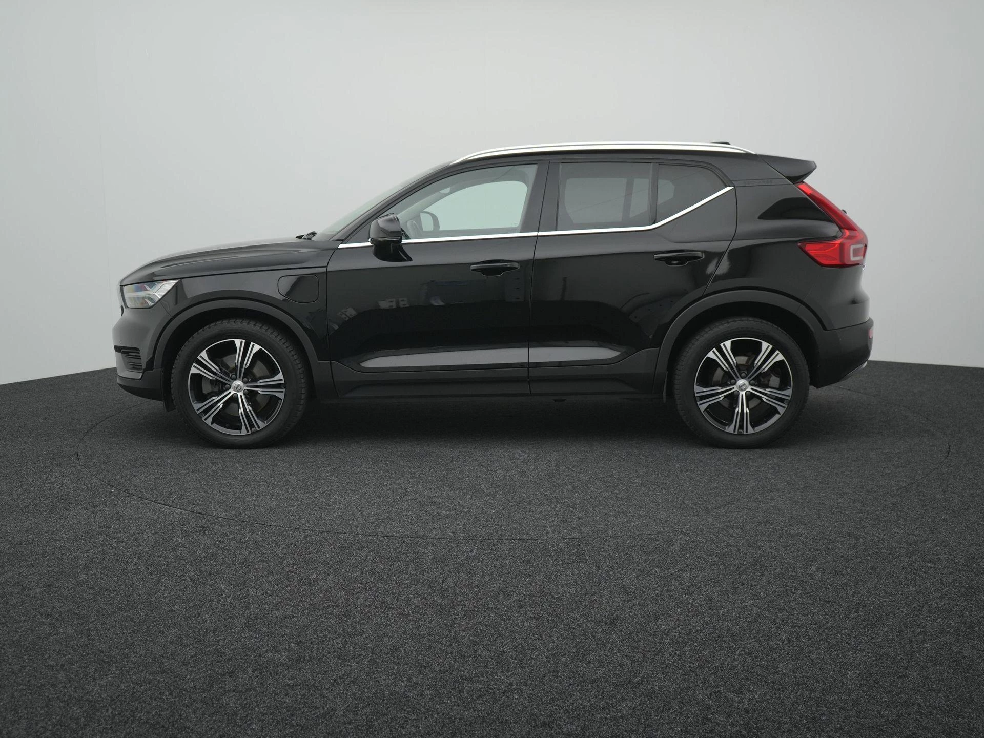 Volvo-XC40-image-3