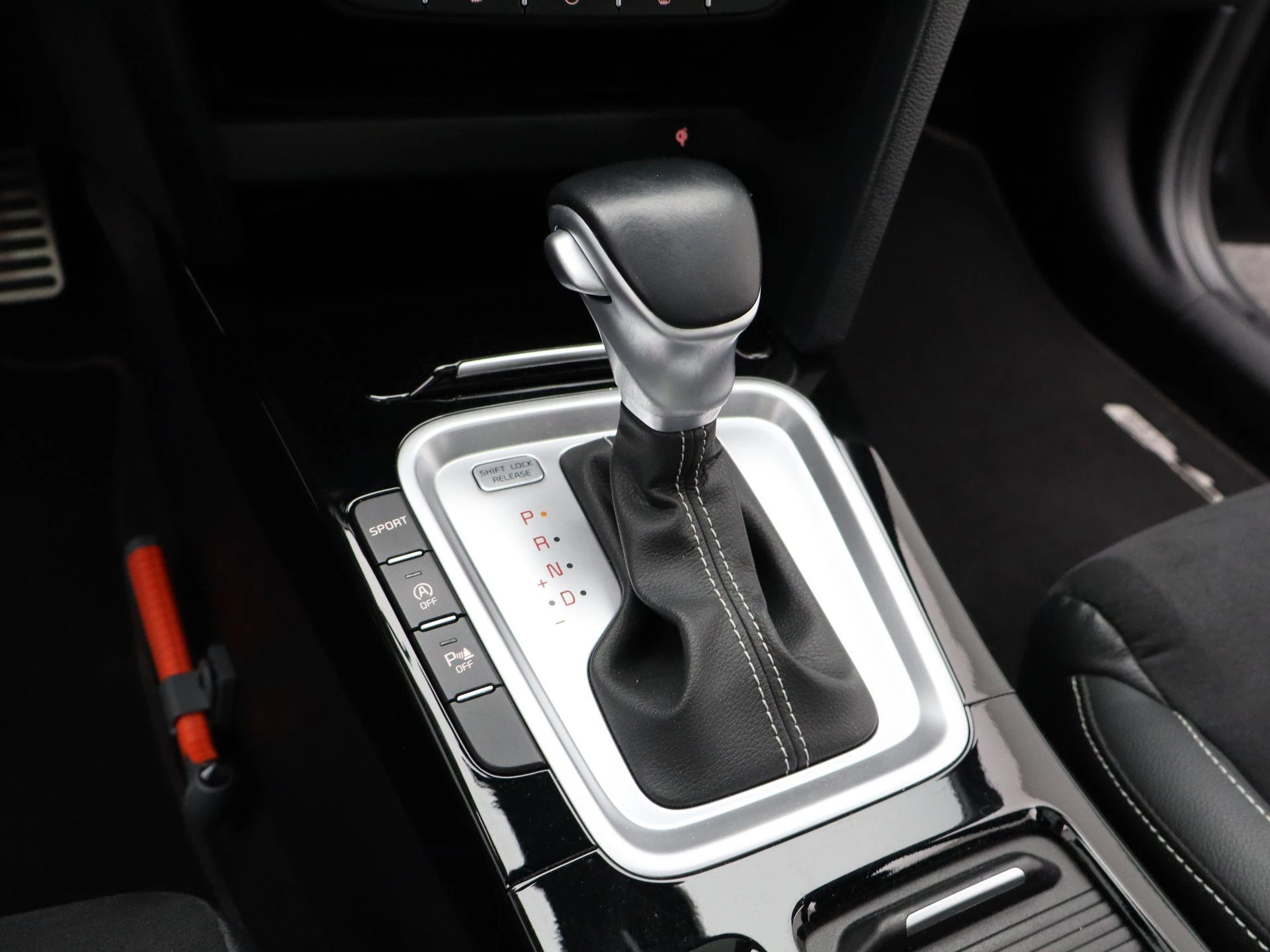 Kia-Ceed Sportswagon-image-18