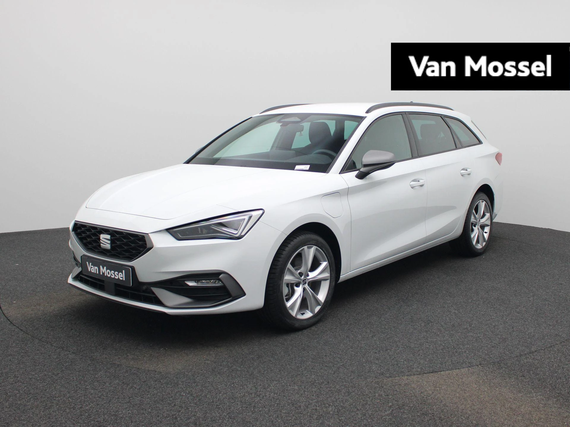 SEAT-Leon-image-0