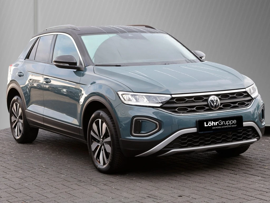 Volkswagen-T-Roc-image-2