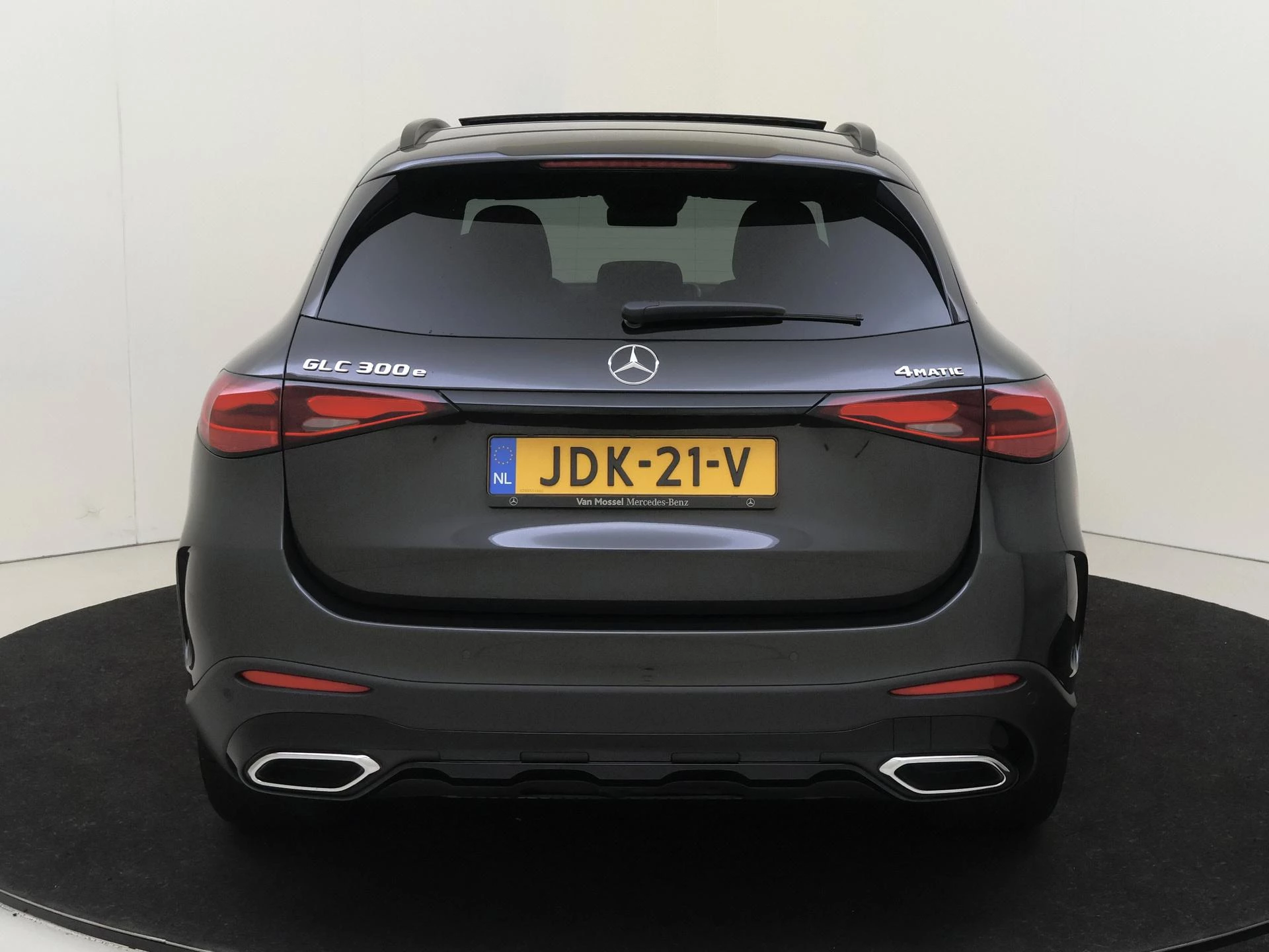 Mercedes-Benz-GLC-image-6