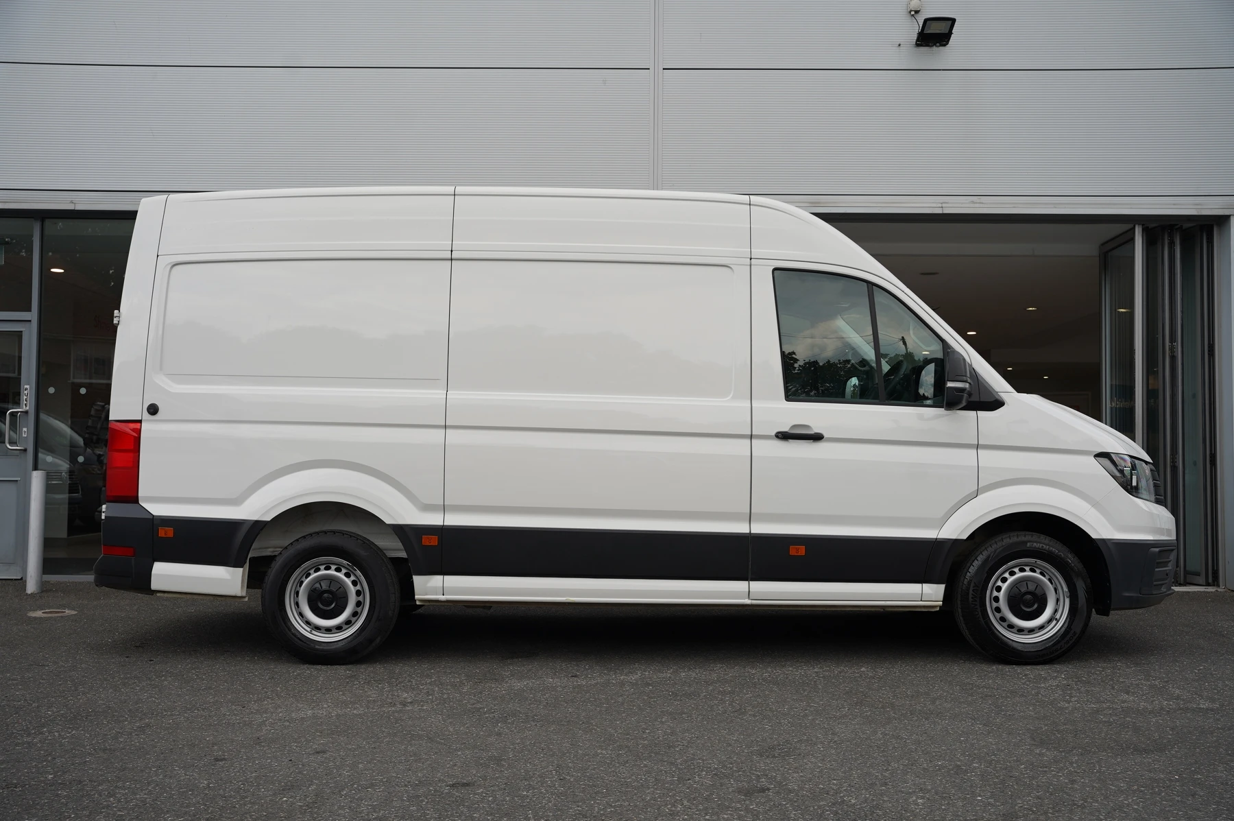Volkswagen-Crafter-image-3