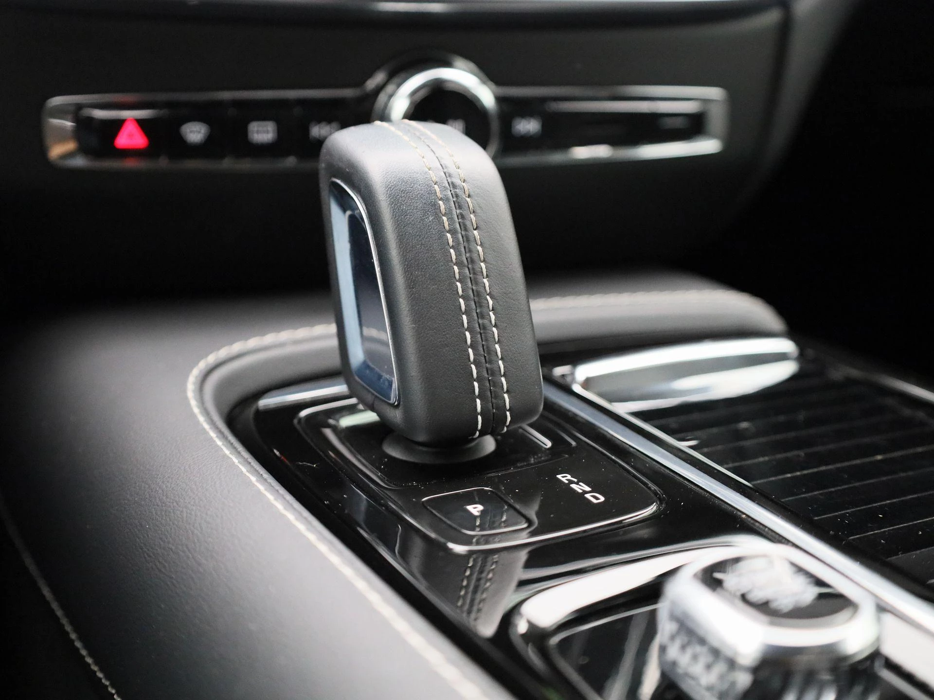 Volvo-V60-image-18