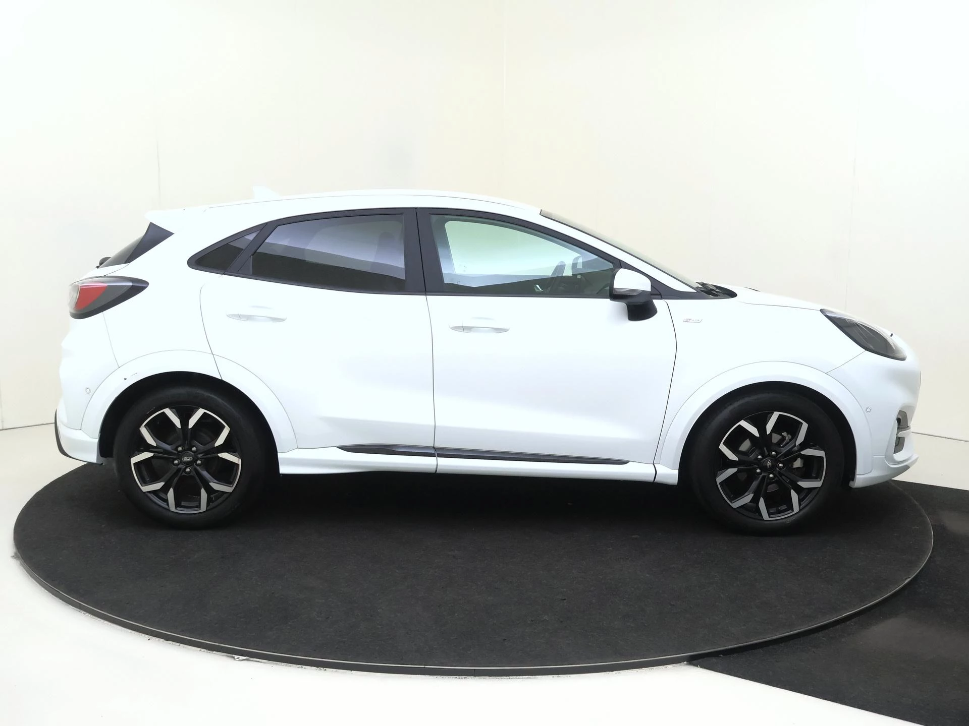 Ford-Puma-image-8
