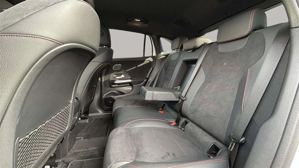 Mercedes-Benz-EQA-image-21