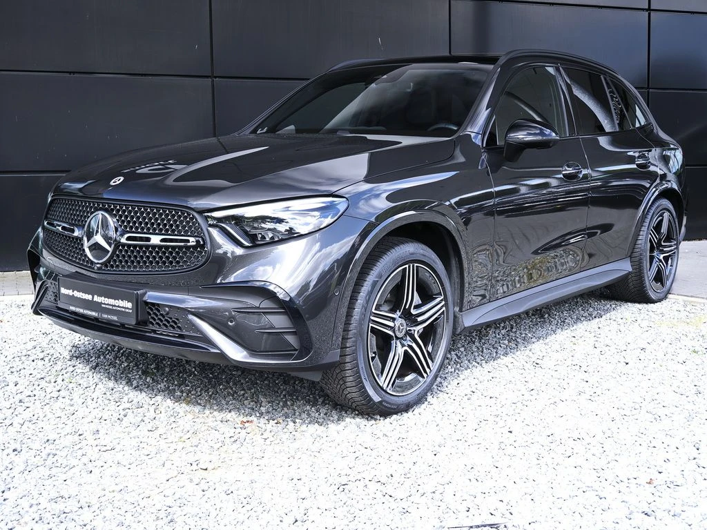 Mercedes-Benz-GLC 220 d-image-7