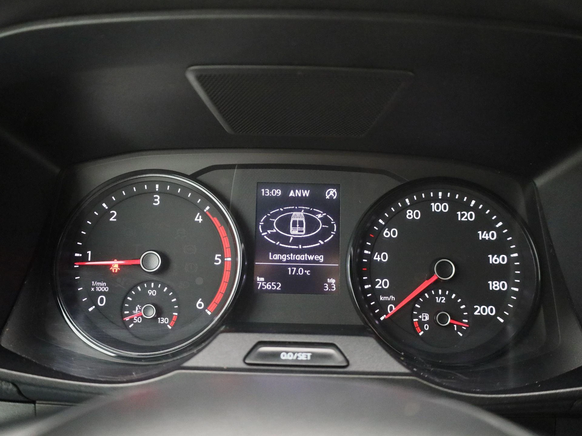 Volkswagen-Crafter-image-7
