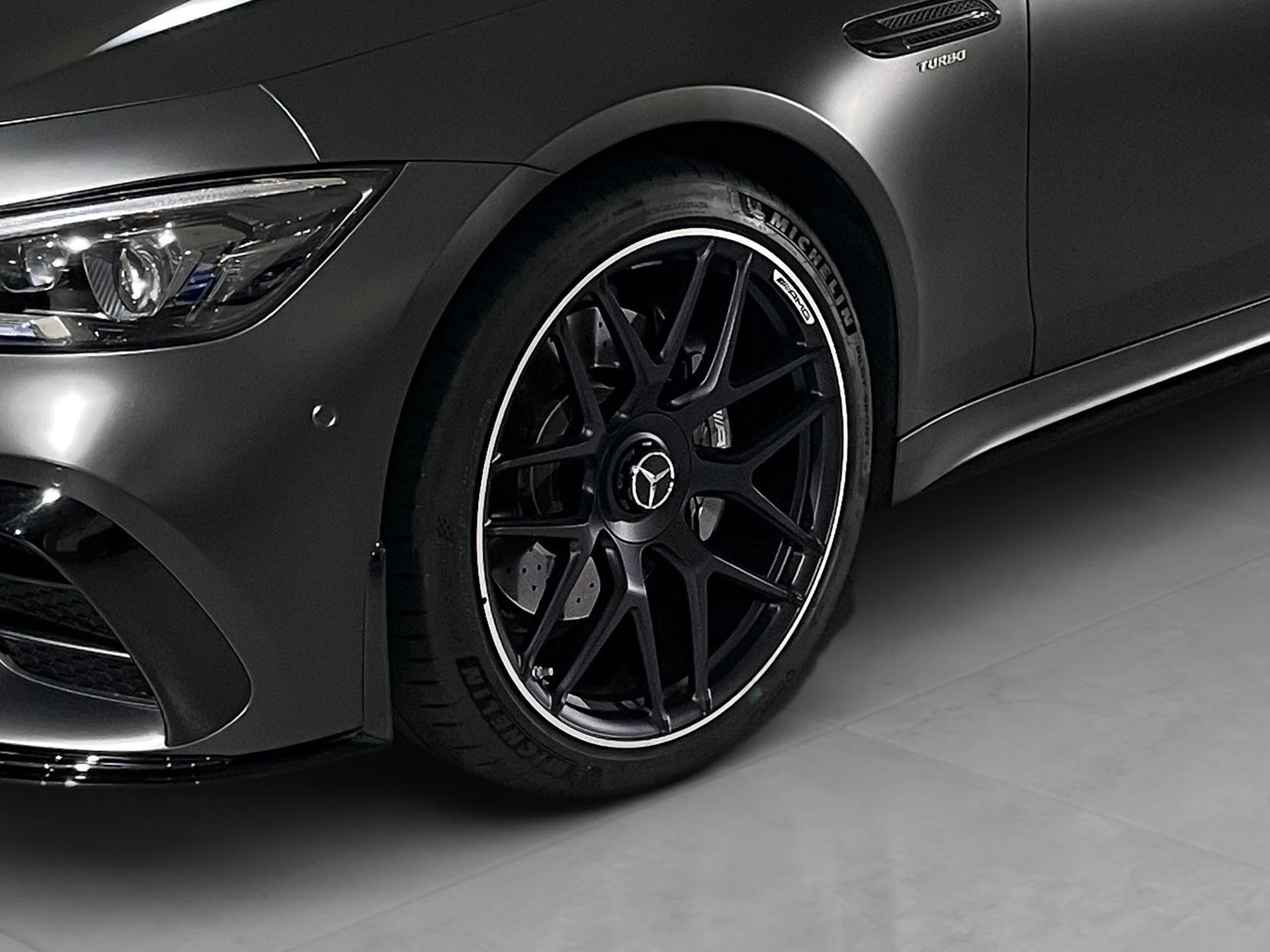 Mercedes-AMG-GT-image-19