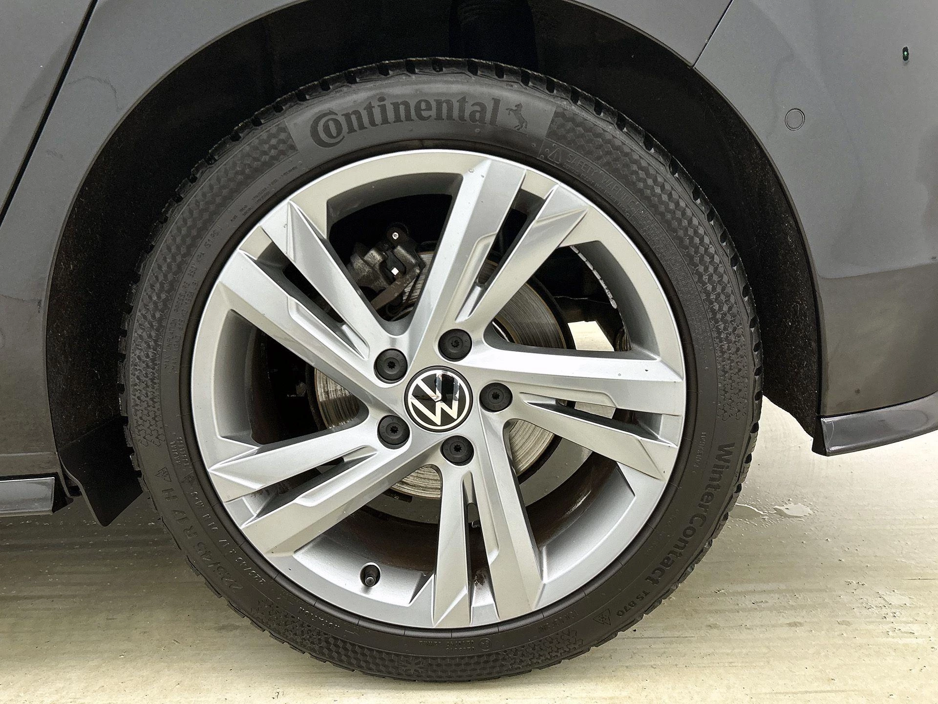 Volkswagen-Golf-image-40