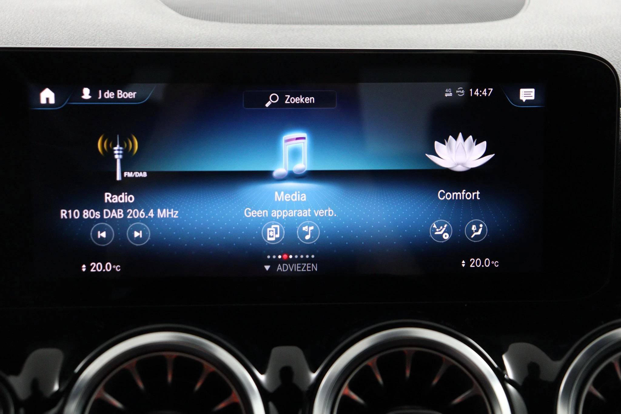 Mercedes-Benz-B-Klasse-image-57