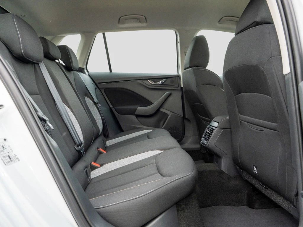 Škoda Kamiq 1,0 TSI DSG Tour