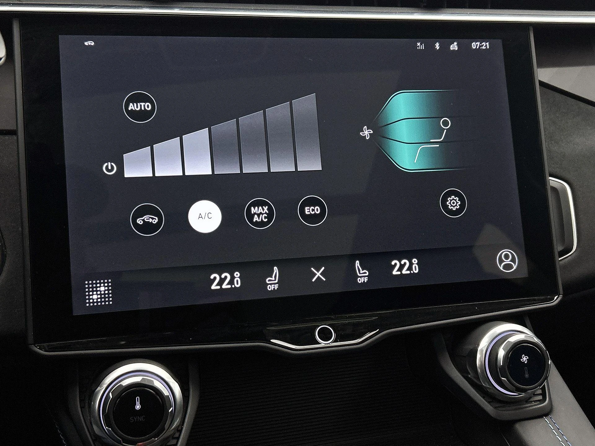 Lynk & Co-01-image-31