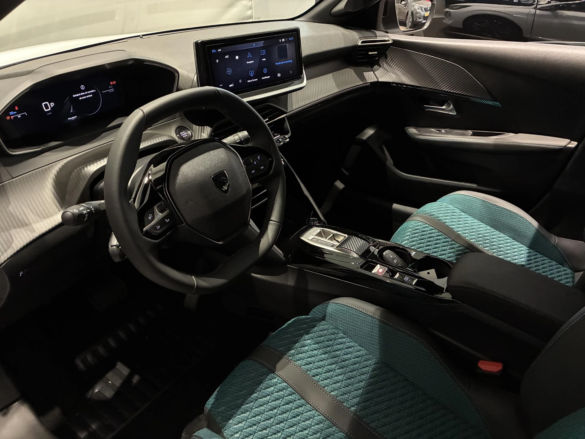 Peugeot-208-image-7