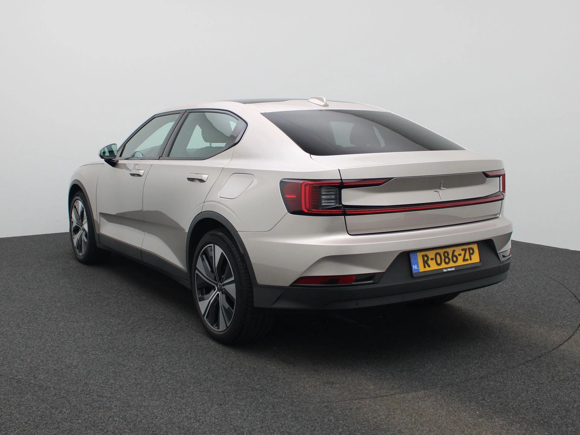 Polestar-2-image-1