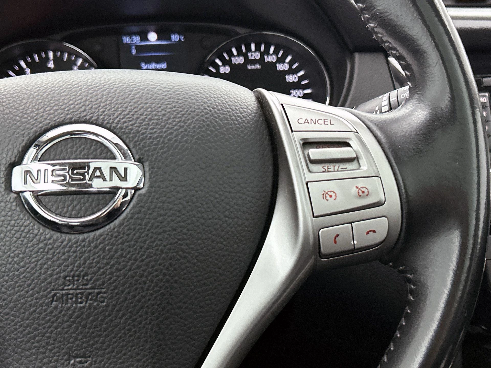 Nissan QASHQAI 1.6 Connect Edition