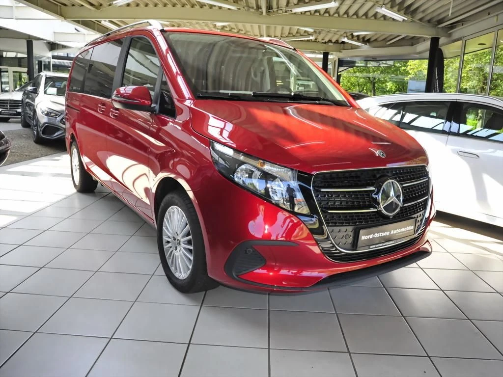 Mercedes-Benz-V-Klasse 220 d-image-4