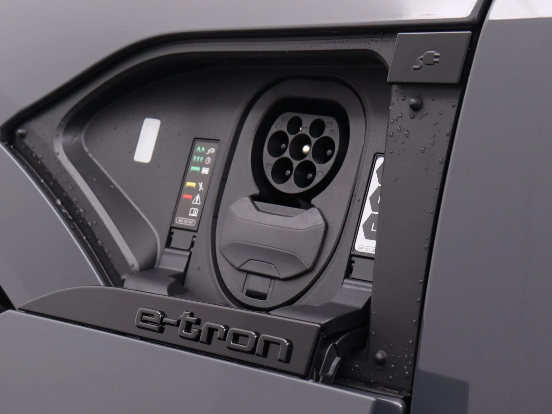 Audi-Q8 e-tron-image-32